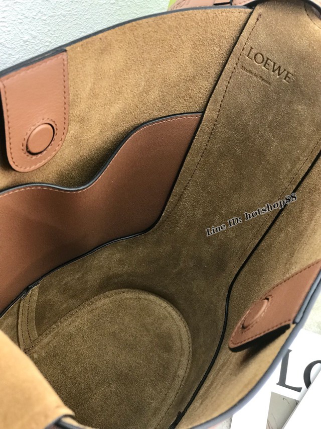 Loewe專櫃2022新款Hobo Anagram系列肩背包 羅意威小牛皮手袋水桶包 款號10538 lyw1130